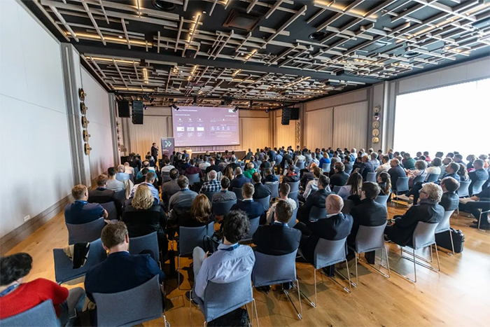 siemens_conference_700_2